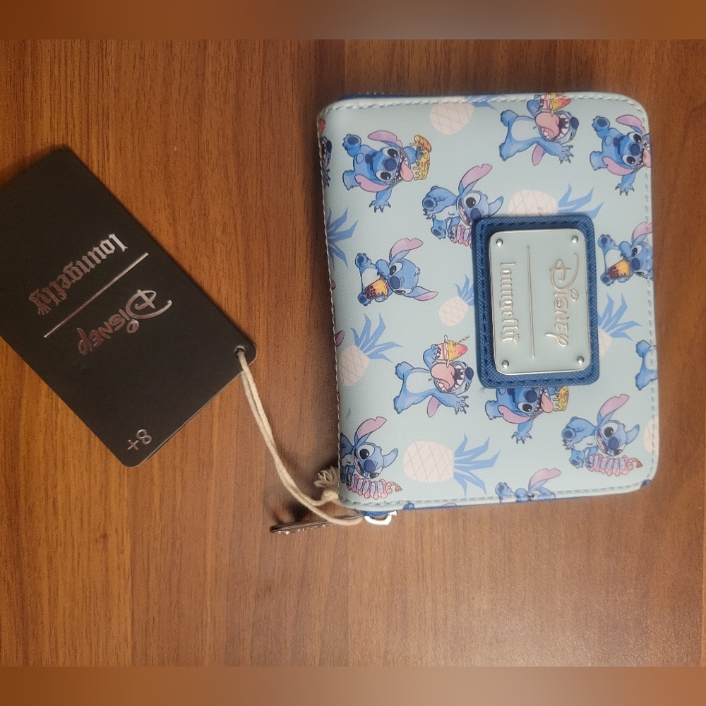 NWT Lilo & Stitch Loungefly Wallet